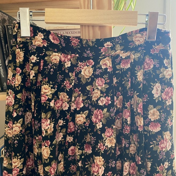 Vintage floral midi skirt - Picture 2 of 3